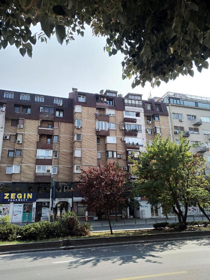 Skopje City Center Red Apartment Exterior foto